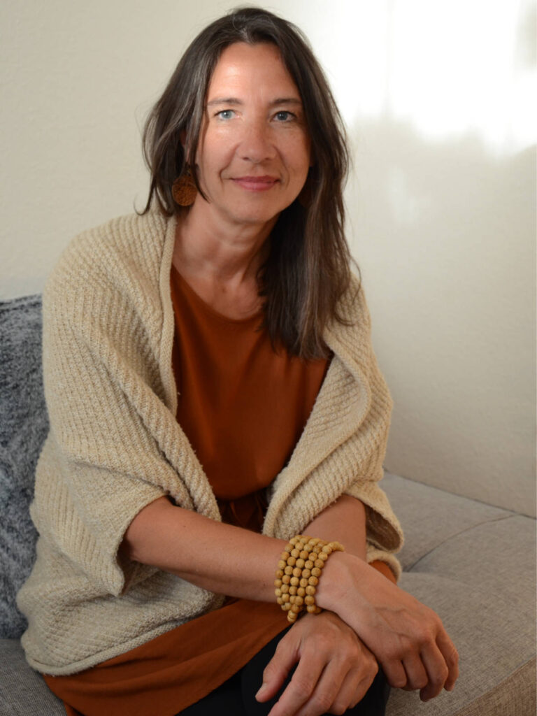 Martina Herrmann | Heilpraktikerin für Psychotherapie & Traumatherapeutin in ihrer Praxis Nienna in Taunusstein nahe Wiesbaden